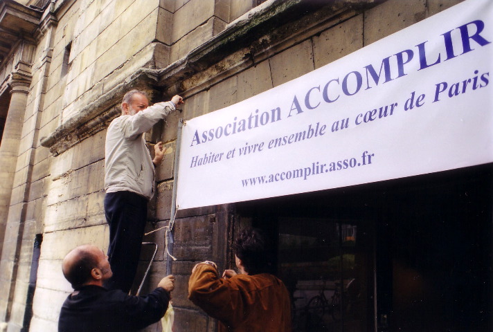 2003-06_je_13