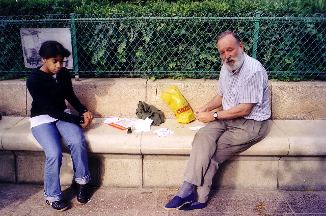 2003_videgrenier_halles_01