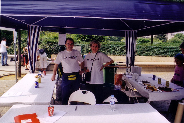 2003_videgrenier_halles_02