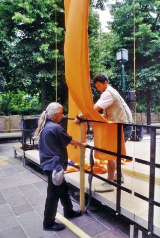 2004-06_je_11