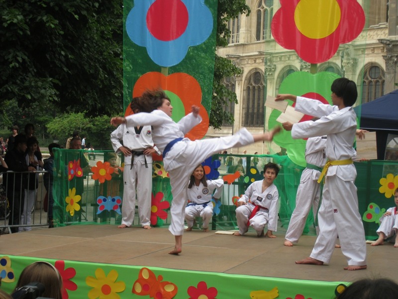2008_je_122