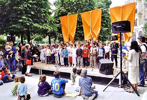 2004-06_je_24
